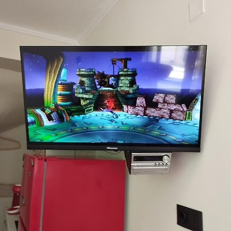Arcade City Apartment 罗希姆诺 外观 照片