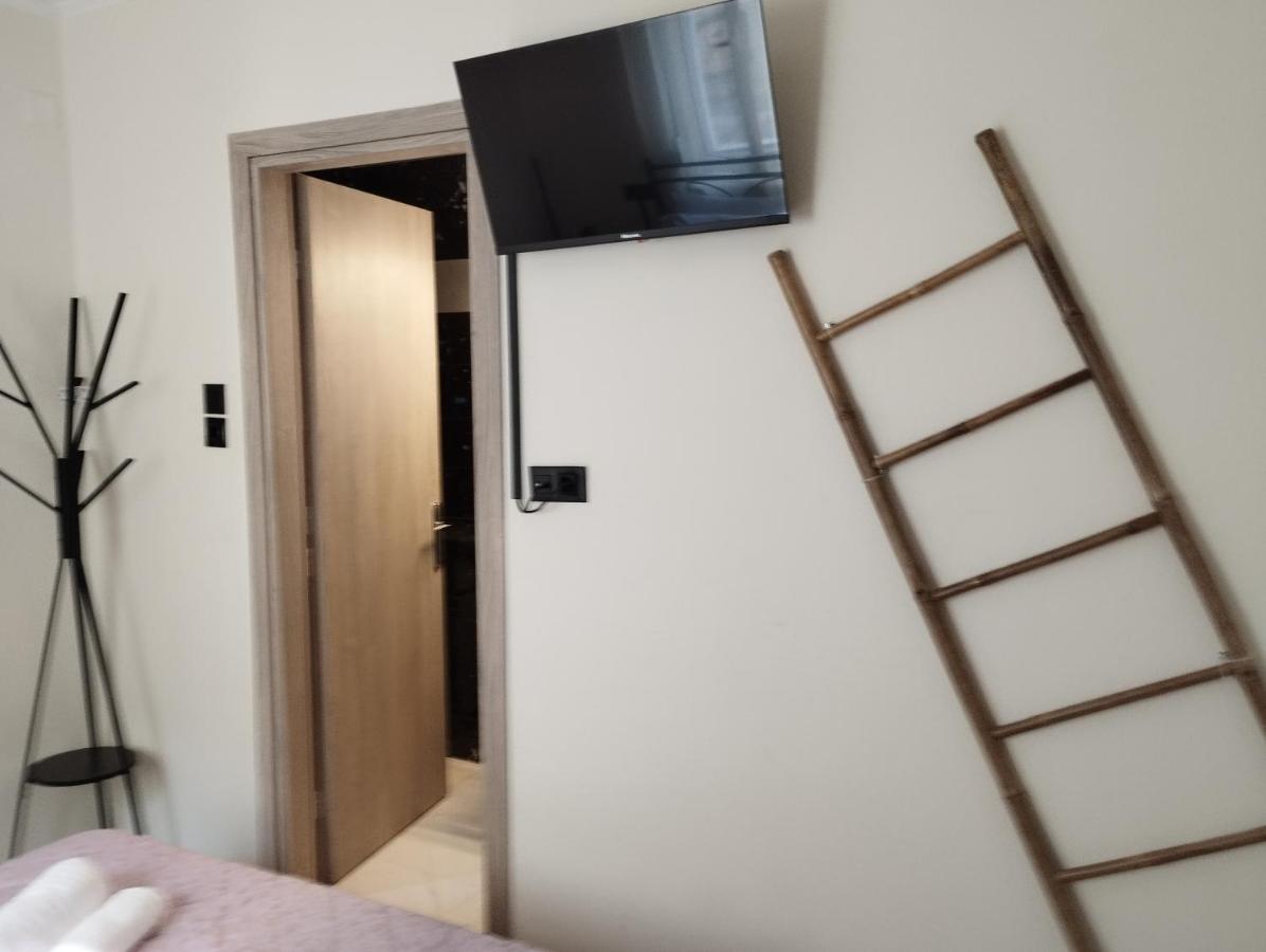 Arcade City Apartment 罗希姆诺 外观 照片